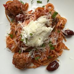 A picture of Pressure Cooker Spaghetti and Meatballs.