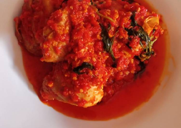 Bagaimana Menyiapkan Ayam sambal kemangi yang Lezat Sekali
