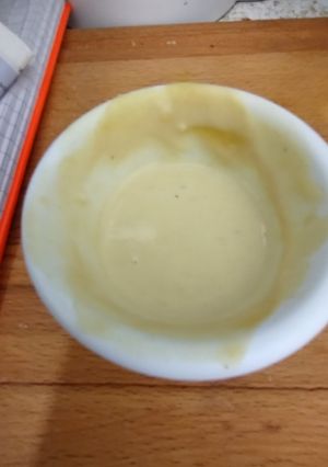 A picture of Vegan Aioli garlic mayo.