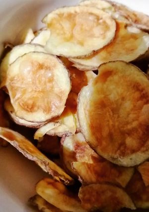 Una foto de Papas chips cero aceite en 10 minutos en microondas