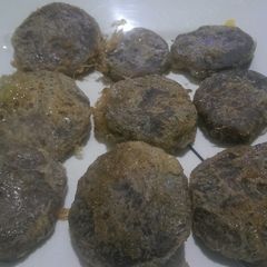 A picture of Deep fried arrow roots.