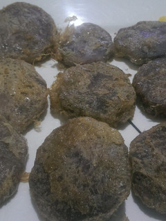 A picture of Deep fried arrow roots.