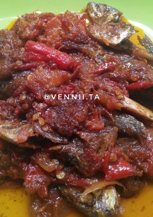 Foto resep 10. Ikan Asin Keranjang Sambal Tomat
