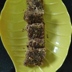A picture of Khajur anjeer dry fruits barfi.