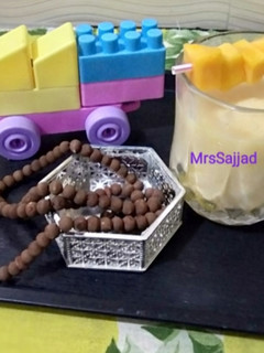 A picture of Mango milkshake.