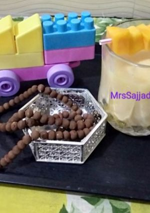 A picture of Mango milkshake.