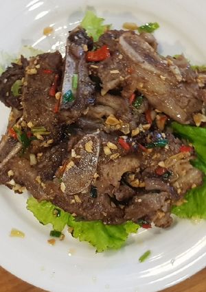 Foto resep Iga sapi goreng kaya rasa