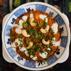 A picture of Kaju Makhana Curry 😋.