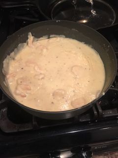 A picture of Shrimp Alfredo.