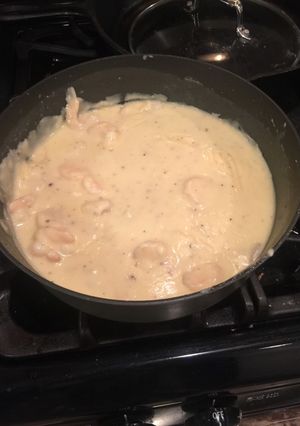 A picture of Shrimp Alfredo.