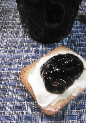 A picture of Homemade Blueberry Marmalade.