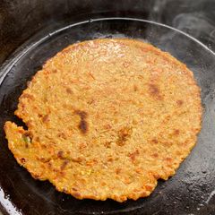 A picture of Jowari roti.