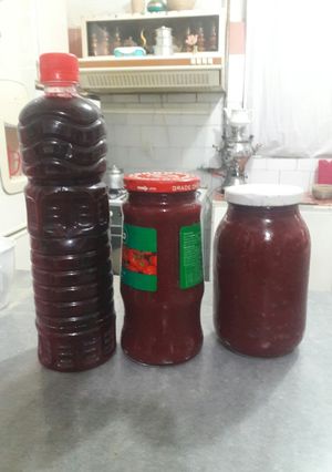 عکسی از دستور مربا و شربت آلبالو
