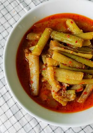 Foto resep Tumis Pedas Sulur Keladi