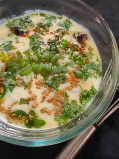 ગુજરાતી કઢી (Gujarati Curry Recipe In Gujarati) રેસીપી મુખ્ય ફોટો