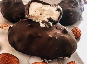Foto principal de Mini Magnum almendrado casero