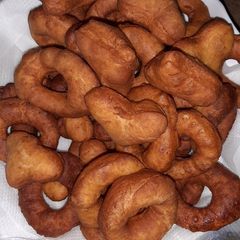 A picture of Homemade simple doughnuts.