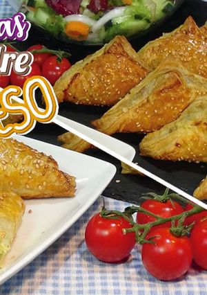 Foto principal de Empanadas de hojaldre rellenas de carne y queso