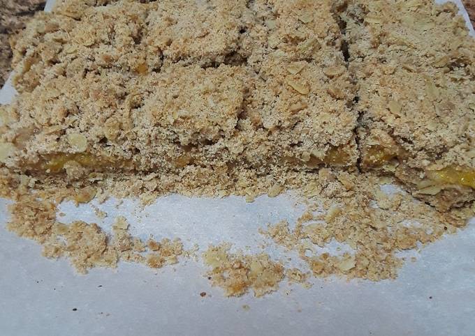 Peach Oatmeal Bars