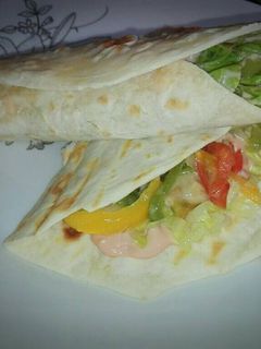 صورة لوصفة ساندويشات مكسيكية بخبز التورتيلا 😋😋