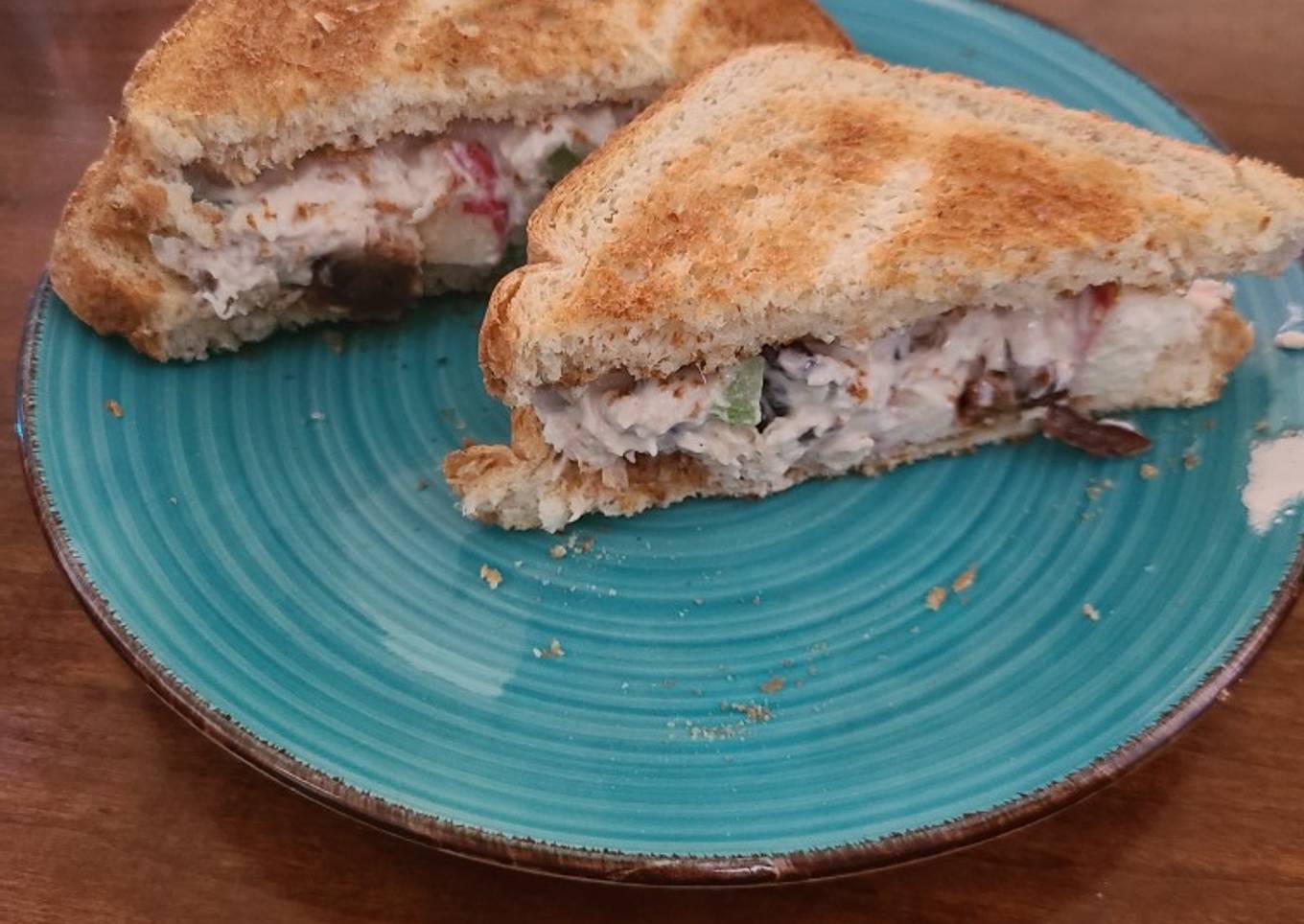 Turkey or chicken waldorf sandwiches