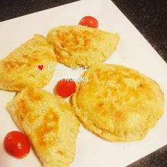 A picture of Creamy Chicken pie.