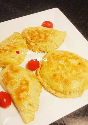 A picture of Creamy Chicken pie.