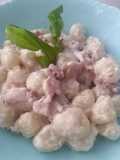 Νιόκι πατάτας με guanciale και κρέμα