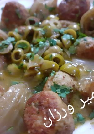 صورة لوصفة مرق الزيتون والبسباس وبولات دجاج 😋