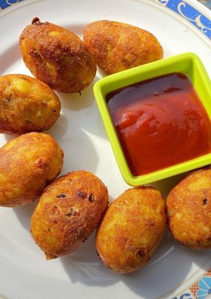 कटलेट (cutlet recipe in Hindi) रेसिपी मुख्य फोटो