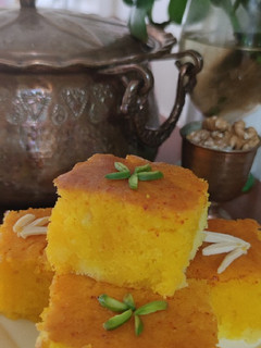 عکسی از دستور کیک شربتی زعفرانی