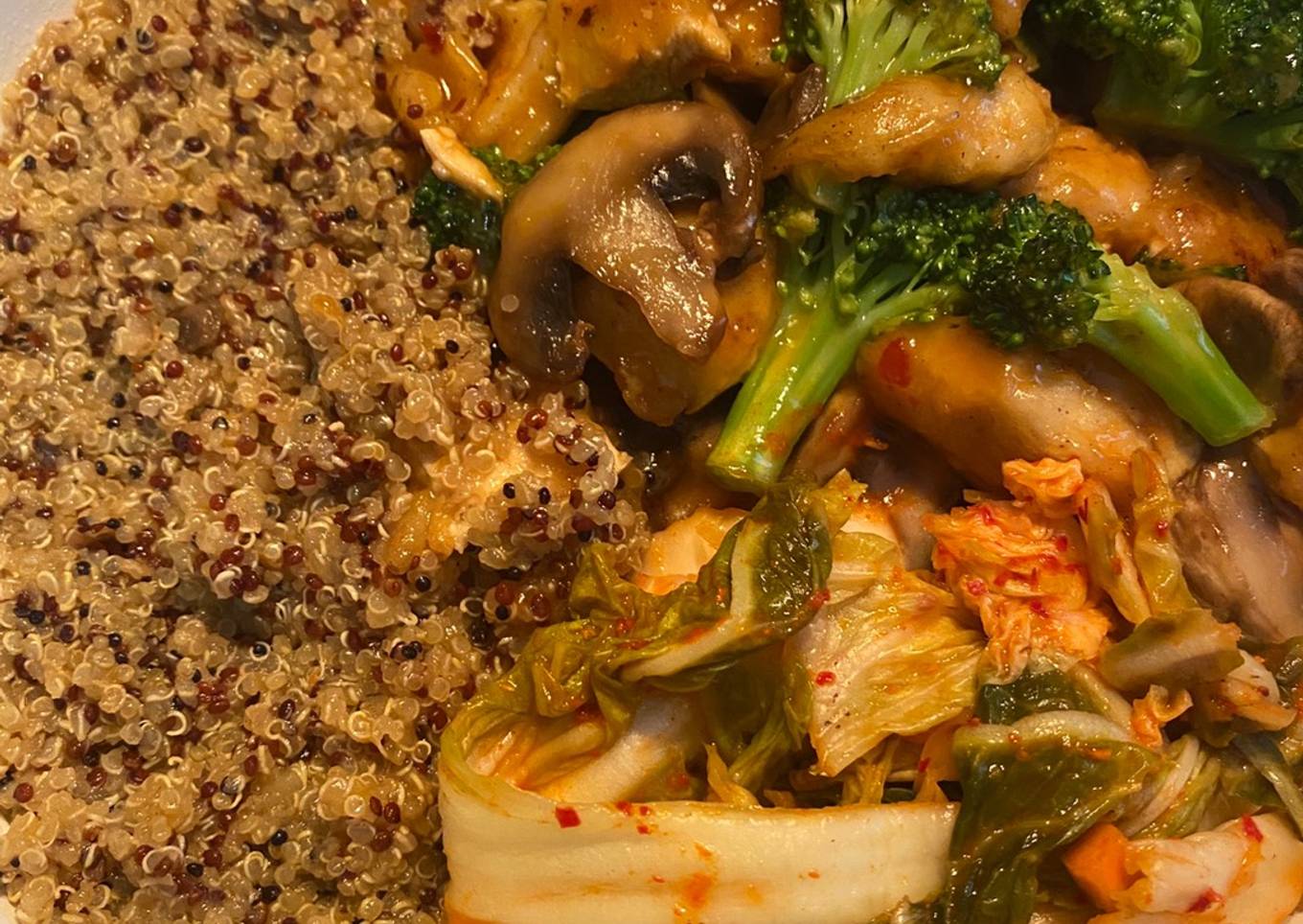Sesame Teriyaki Chick’n Quinoa Bowl w/ Kimchi π₯π (πΏππππ π±ππππ πΌπππππΏ)