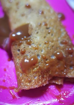 Una foto de Panqueques con dulce de leche!!✨
