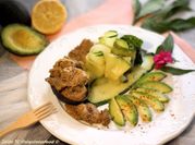 Una foto de keto pollo