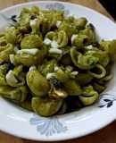 Creamy mushroom spinach pasta