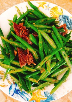 Hình của món Thịt bò xào đậu cove.
