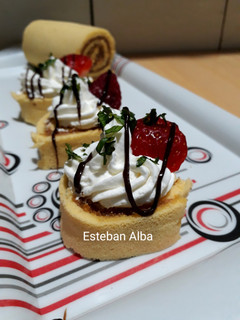 Una foto de Pionono con dulce de leche