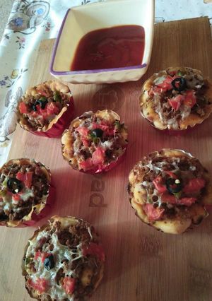 A picture of Mince Pizza Cups.