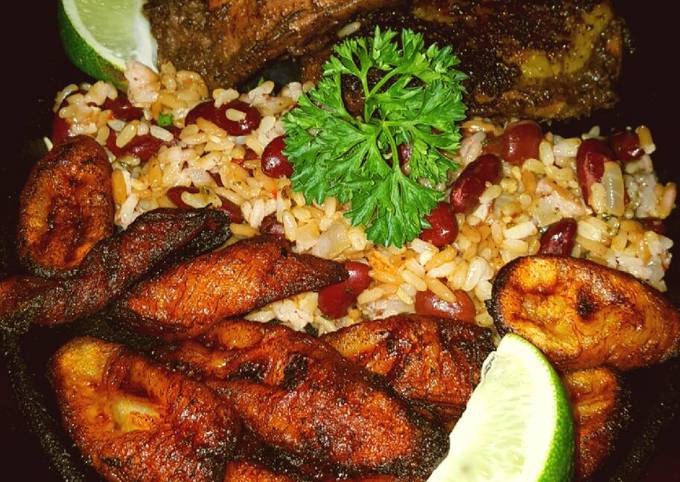 Mike's Jerk Chicken - Spicy Beans/Rice & Fried Plantains