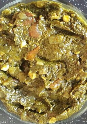 A picture of Sarso saag with Corn.