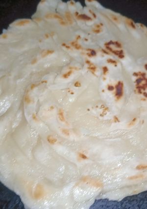 A picture of Khasta Karara Lacha Paratha.