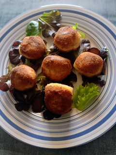 Una foto de Croquetas de carne a la brasa