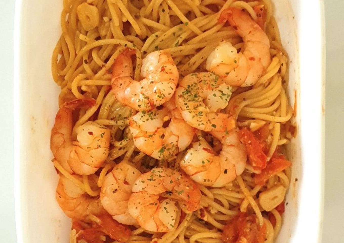 Shrimp pasta in a saucepan