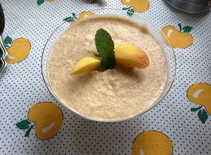 Una foto de Mousse de durazno (melocotón)
