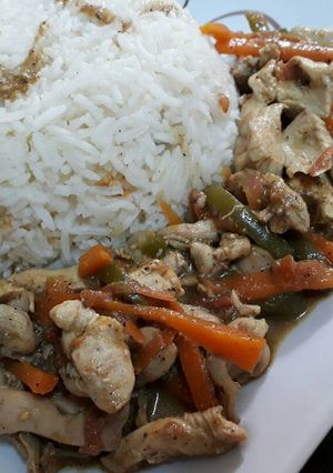 صورة لوصفة دجاج فاهيتا بس مع رز