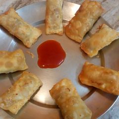 A picture of Vegetable Pizza Pockets.