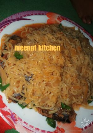 A picture of Noodles.