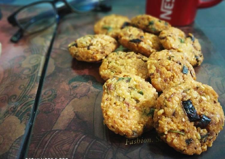 Steps to Make Favorite Kerala Style Parippu Vada (Dal Fritters)