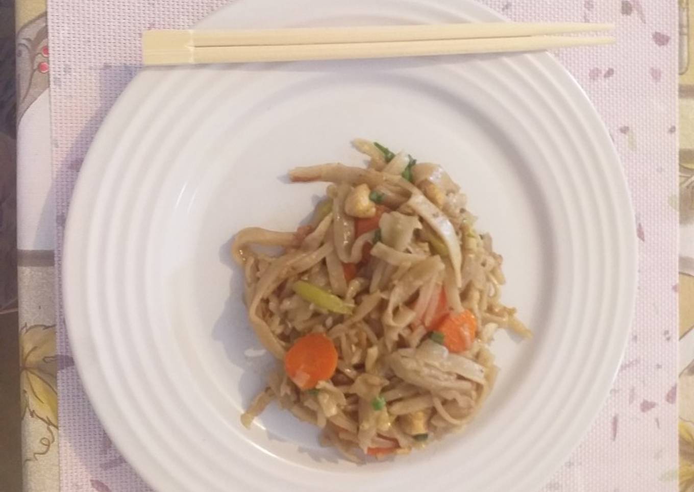 Pasta al jengibre con pollo