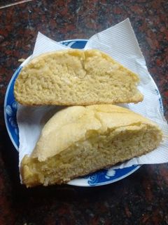 Una foto de Pan de campo relleno con cebolla y parmesano